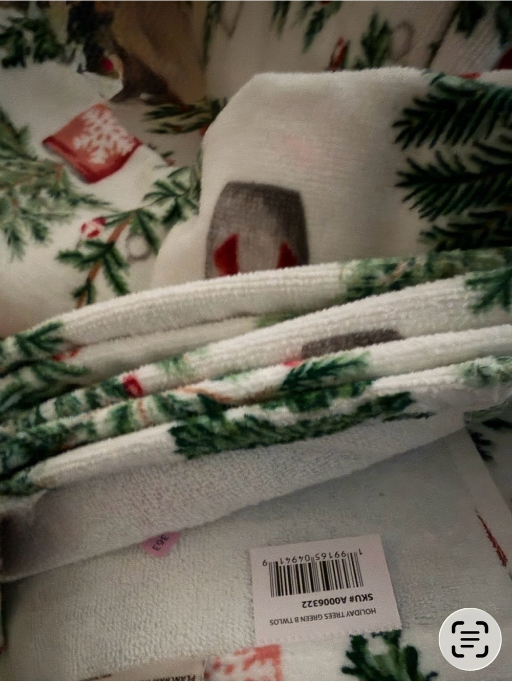 5 PC Laura Ashley Christmas Tree and Red Bow Towel Set - Picture 12 of 16